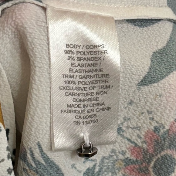 RW&CO.| Floral Print Sleeveless Blouse Metallic Trim Sz XS - Picture 7 of 7